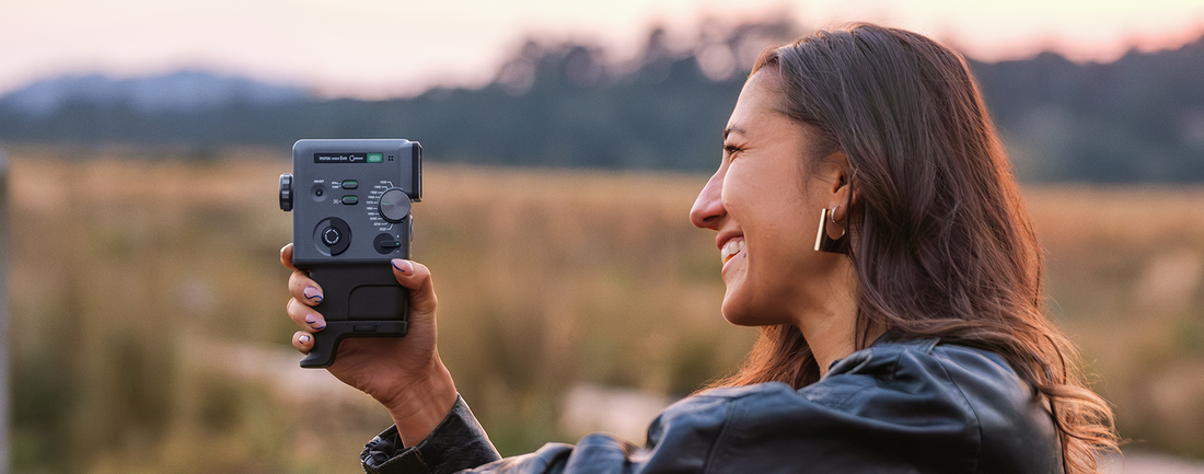 De eerste videocamera van instax: de instax mini Evo Cinema™