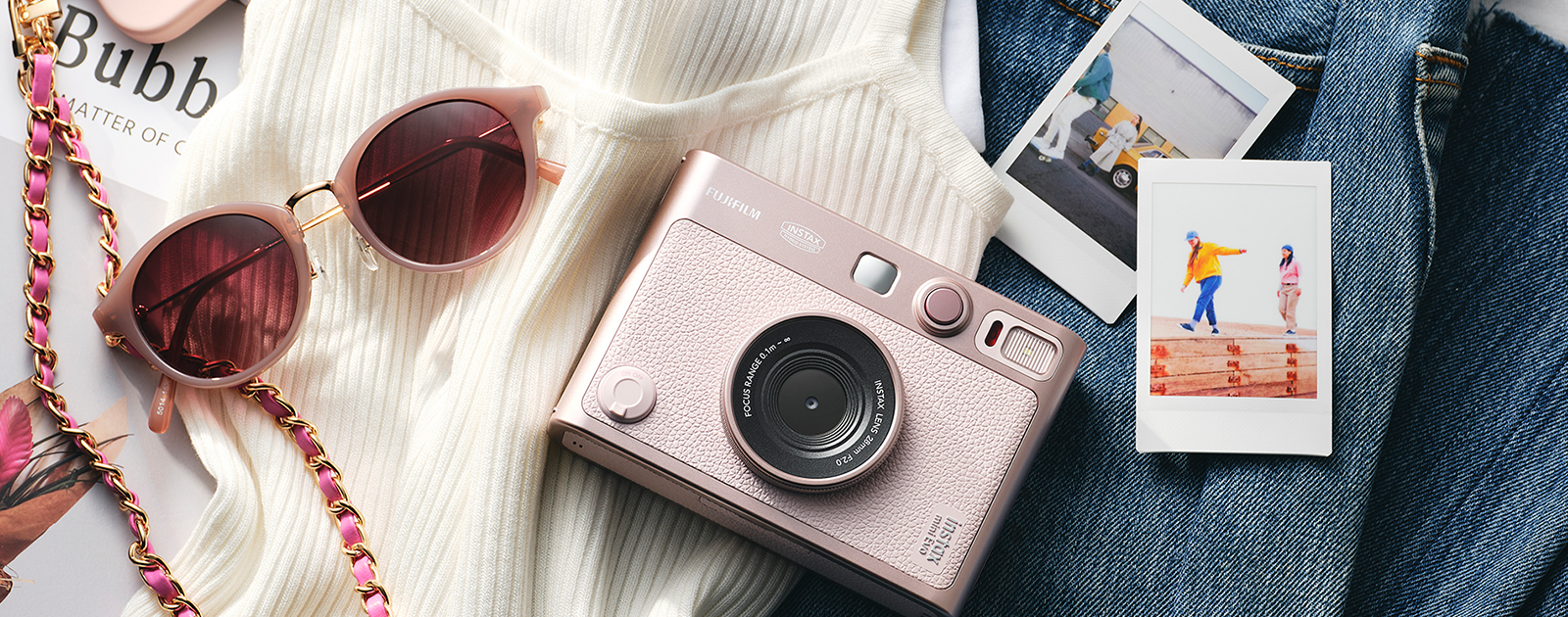 instax™ in je koffer: zo maak je je reis onvergetelijk