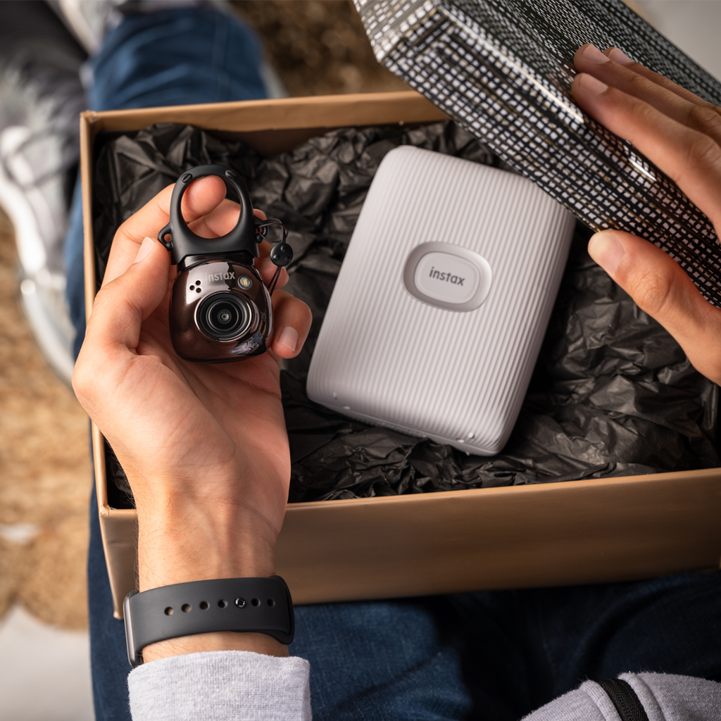 instax Pal™ camera Gem Black met instax mini link 2™ in cadeau doos