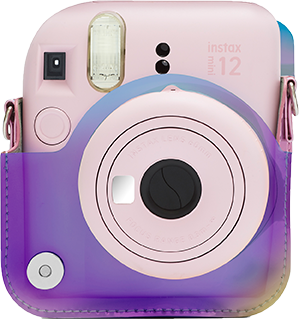 instax mini 12 iridescent case voorkant met instax mini 12 blossom pink
